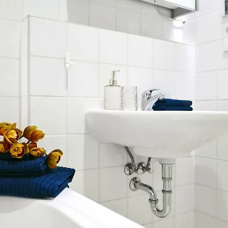 Lovely Studio Near Centre + Free Garage Parking 公寓 布拉格