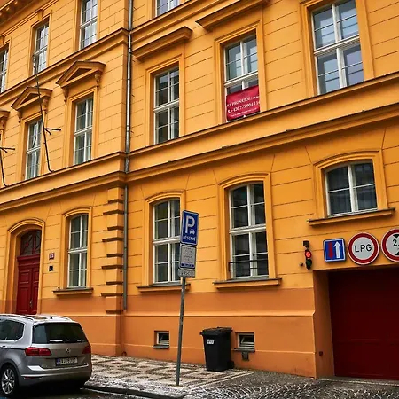 Lovely Studio Near Centre + Free Garage Parking